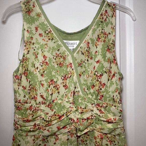 👗VTG Cottagecore Y2K Chiffon Fit & Flare Dress Green Floral Print Siz 8 Petite - Picture 3 of 8